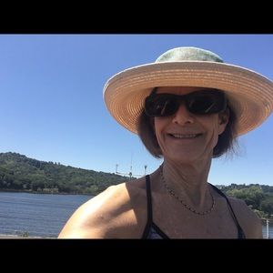 Meet your Posher, Mary ellen